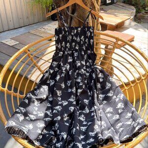 Black White Floral Smocked Bodice Spaghetti Strap Flowy Midi Dress